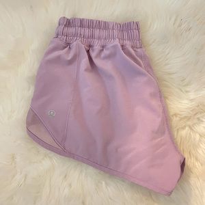 Lululemon Hottie Hot 2.5” Shorts (no liner)